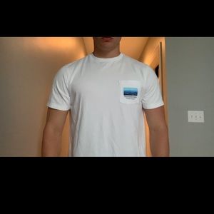 Men’s M MARTHAS VINEYARD VINEYARD VINES t-shirt